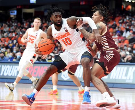 Syracuse basketball odds: SU favored over Georgia Tech.